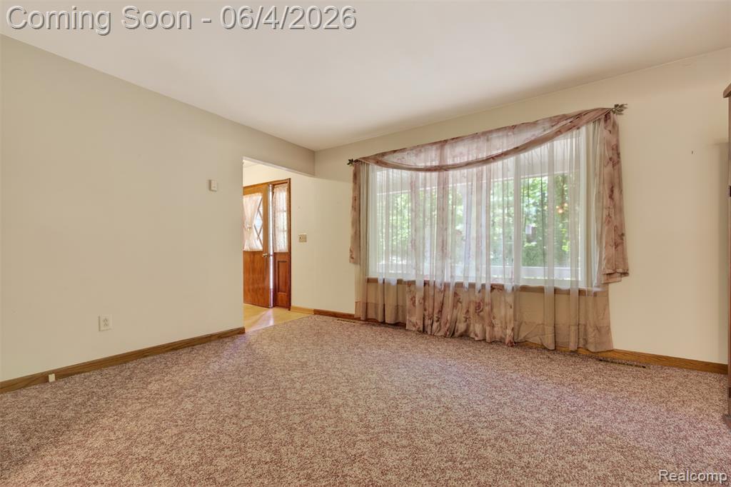 688 Bald Eagle Lake Road, Ortonville, MI 48462 — Photo 5