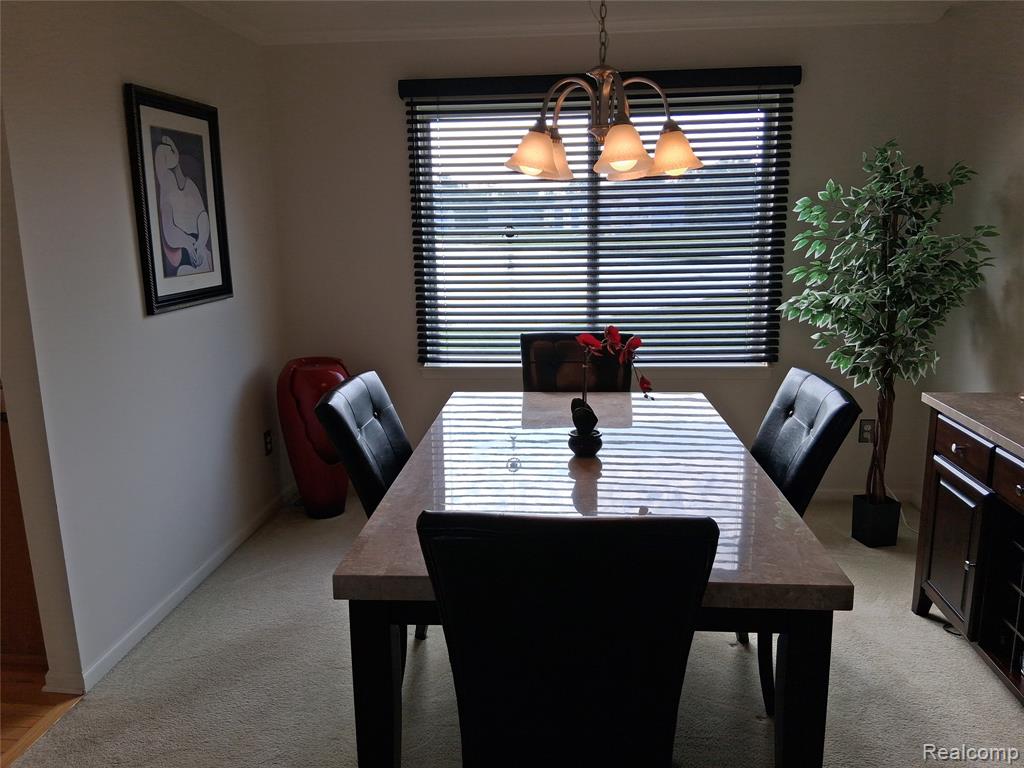 415 Lake Laura Drive, Pontiac, MI 48341 — Photo 18