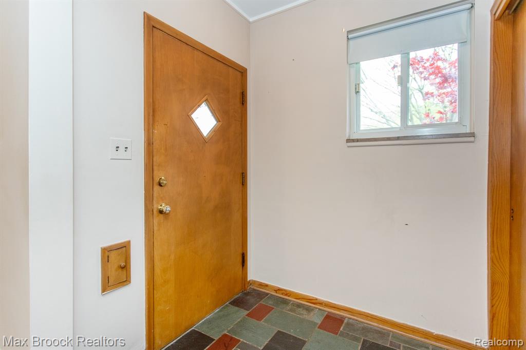 13565 Dixie, Redford, MI 48239 — Photo 5