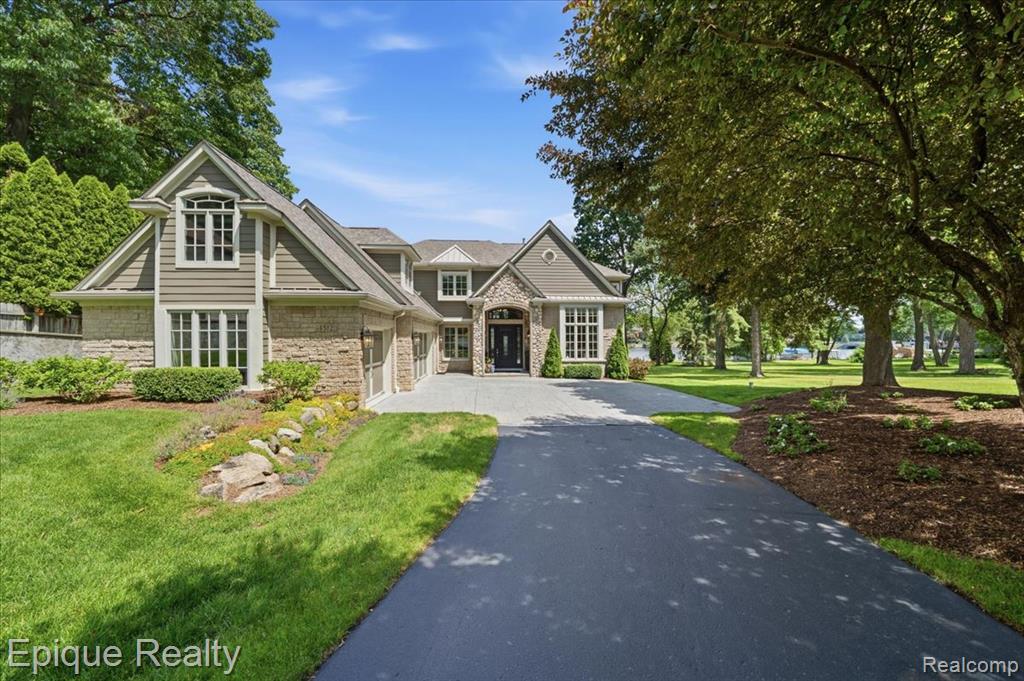 4312 Sashabaw Road, Waterford, MI 48329 — Photo 2
