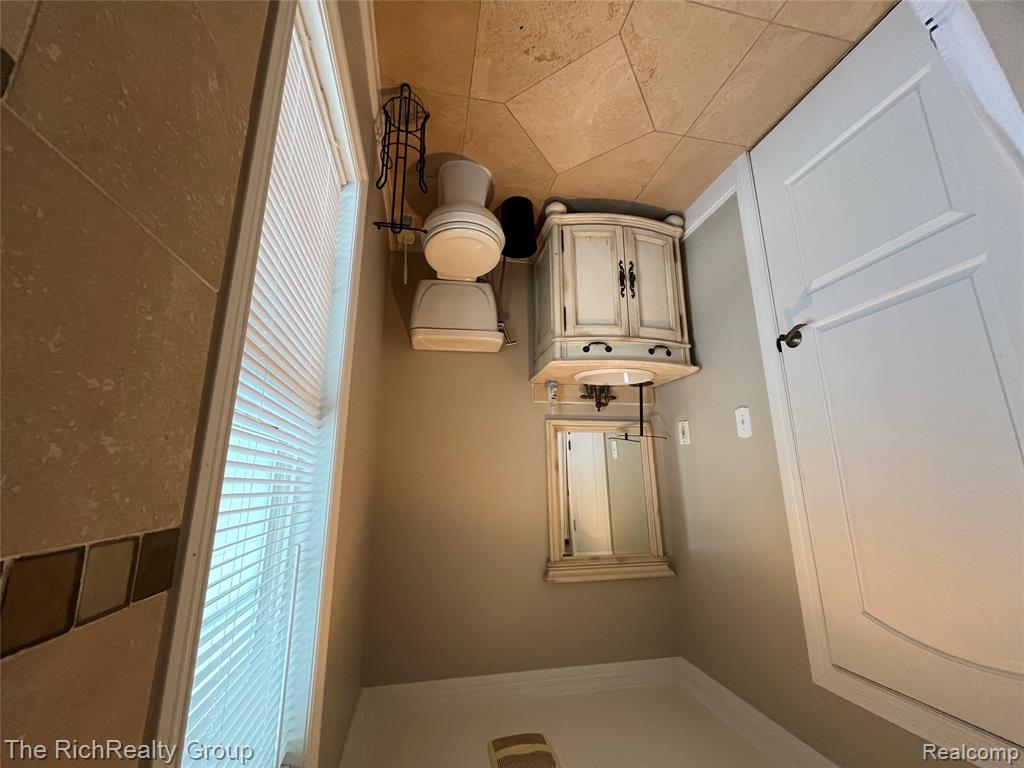 5373 Katherine Street, Dearborn Heights, MI 48125 — Photo 28