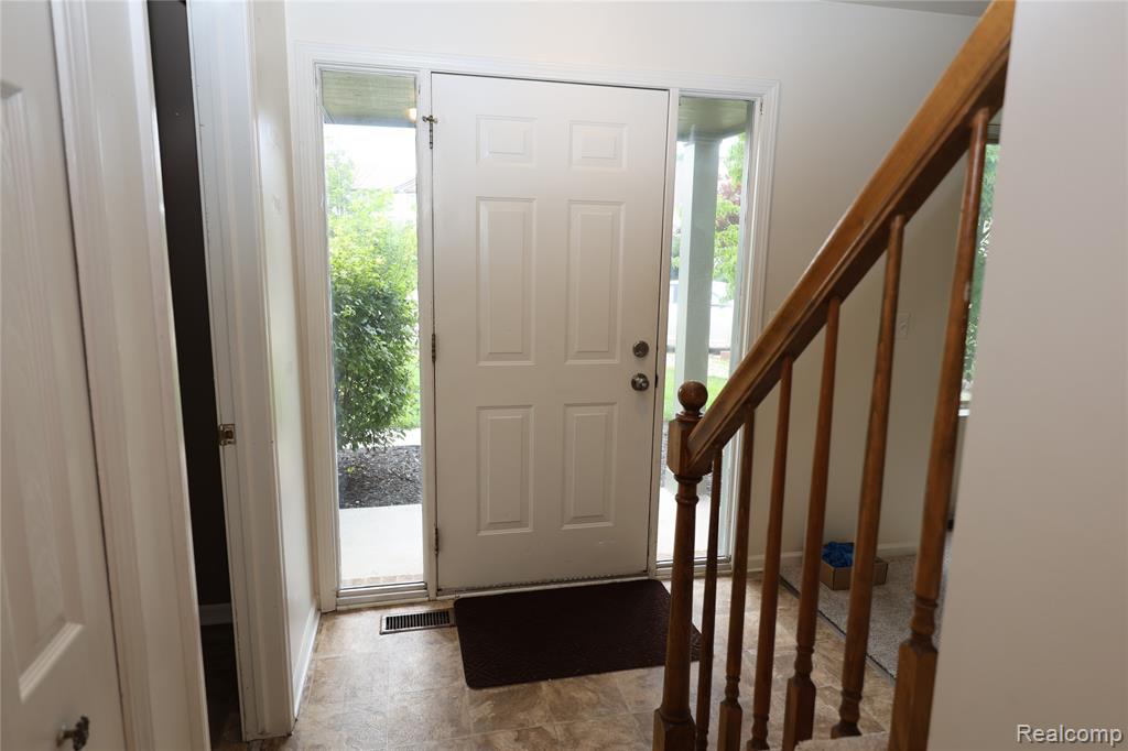 3361 Milcroft Court, Canton, MI 48188 — Photo 4