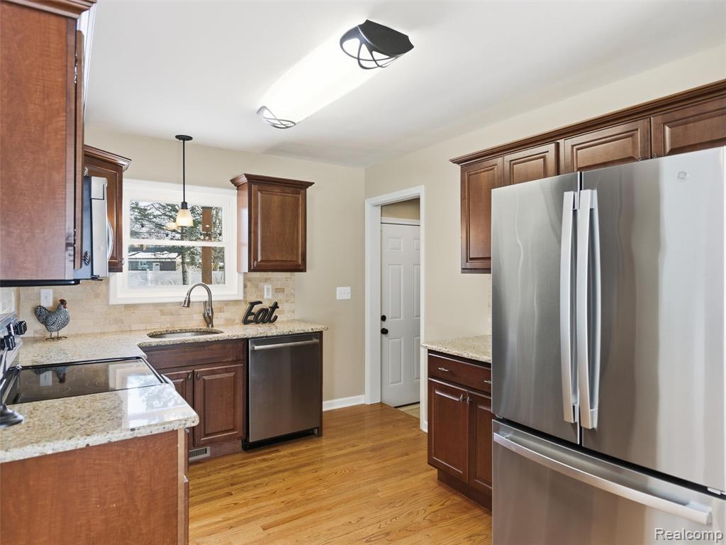 48940 Cardinal Street, Shelby Twp, MI 48317 — Photo 8