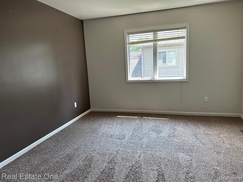 949 GRAND VISTA, Troy, MI 48085 — Photo 13