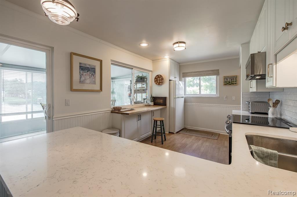 8701 Sherwood Drive, Davisburg, MI 48350 — Photo 10