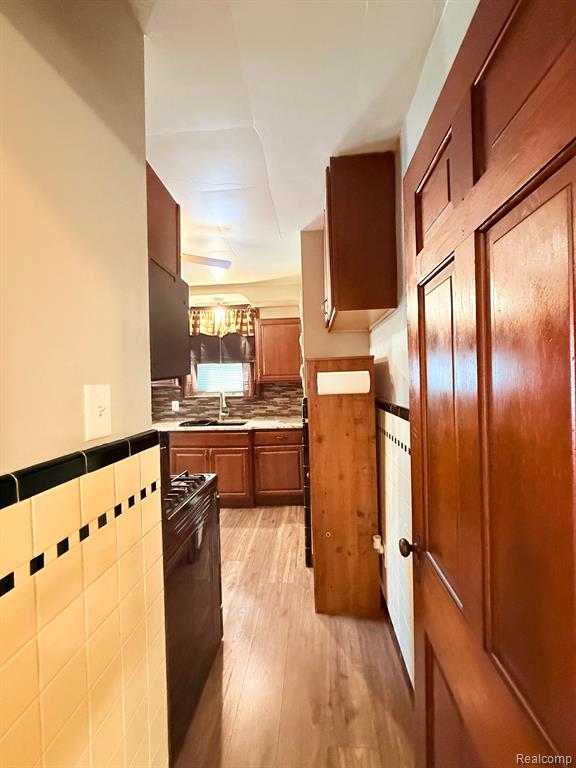 9583 RUTLAND Street, Detroit, MI 48227 — Photo 26