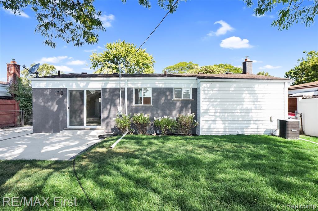4480 Stratford Drive, Warren, MI 48092 — Photo 3