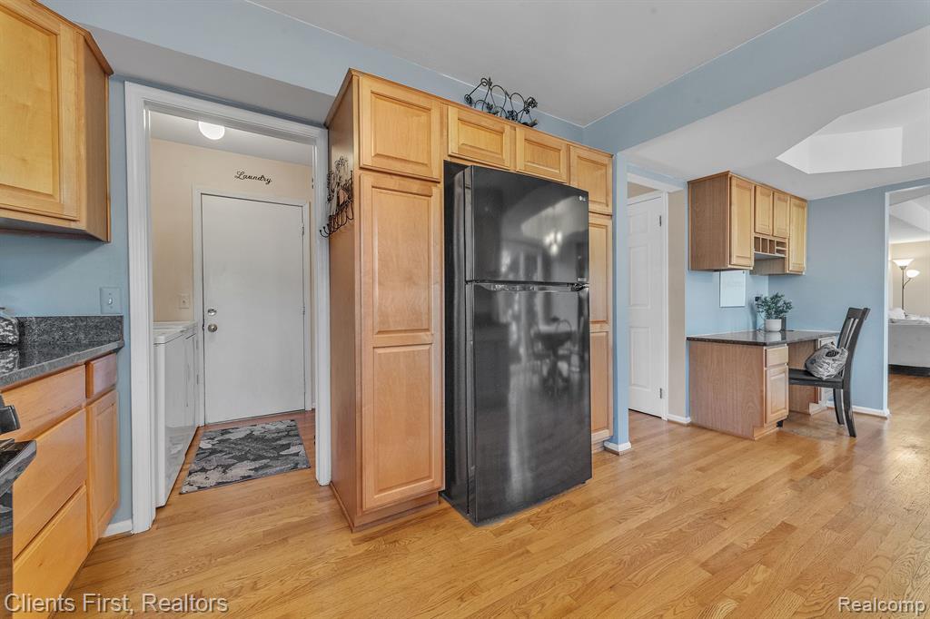 46408 DOUBLETREE Road, Canton, MI 48187 — Photo 23