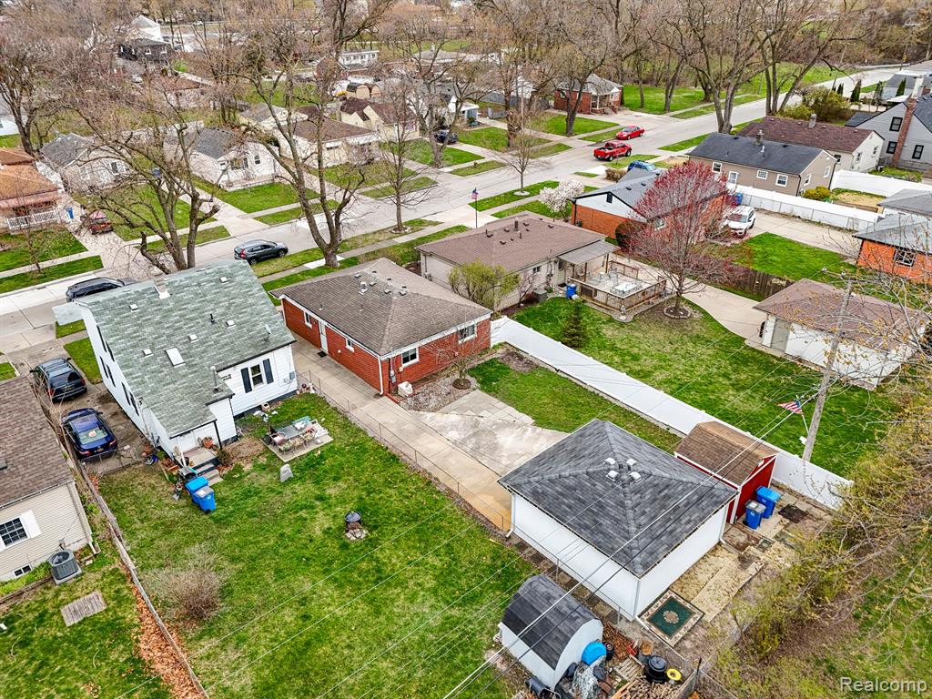 4928 RAYMOND Avenue, Dearborn Heights, MI 48125 — Photo 37