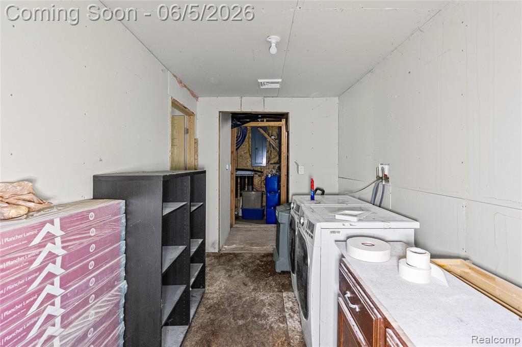6343 Humphrey Avenue, Flushing, MI 48433 — Photo 12