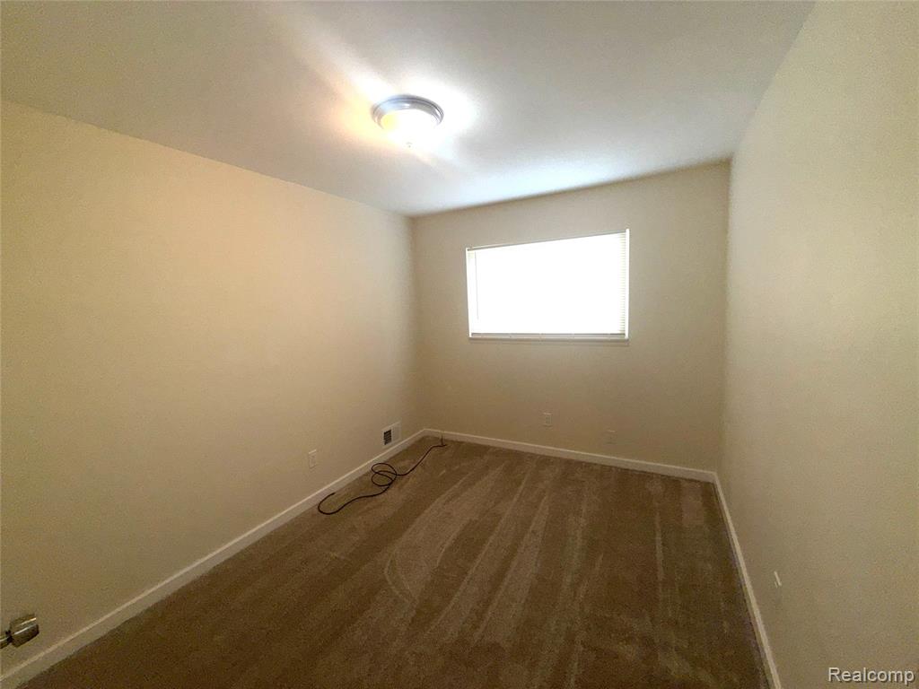 7643 Rivard Avenue, Warren, MI 48091 — Photo 16