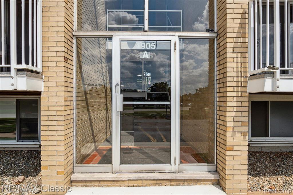 4905 CROOKS Road, A11, Royal Oak, MI 48073 — Photo 7