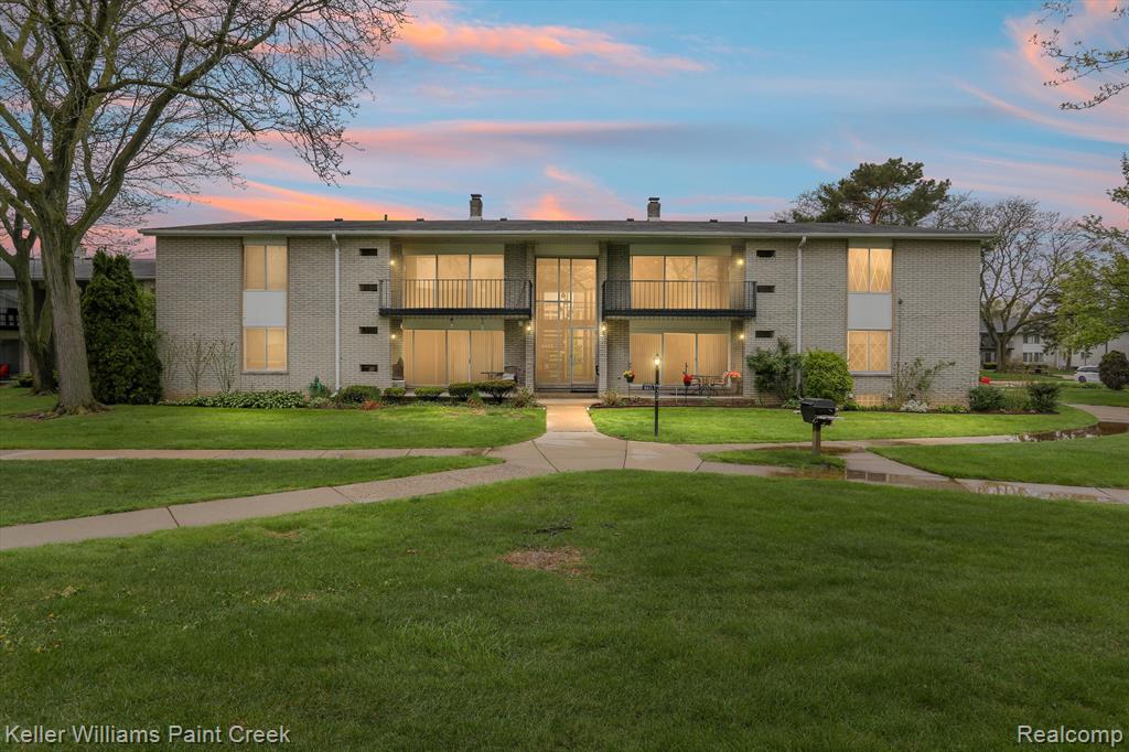 8433 Kennedy Circle, Warren, MI 48093 — Photo 3