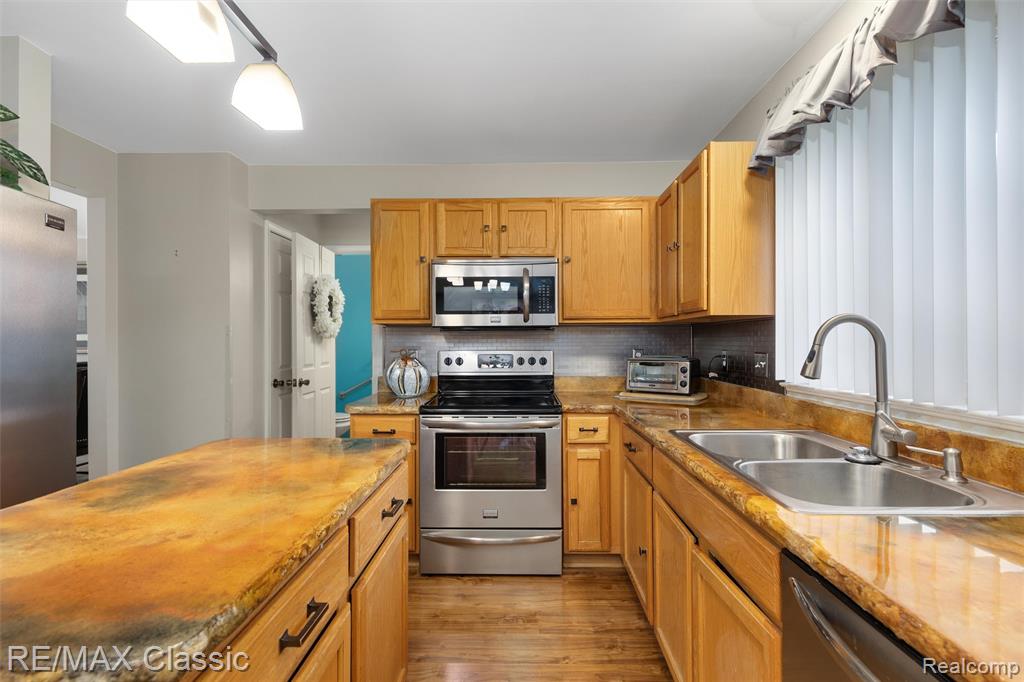 4692 Clover Road, Canton, MI 48188 — Photo 9