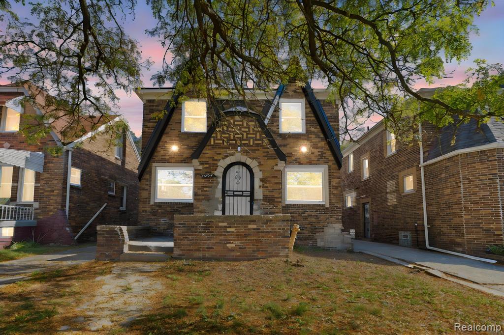 15494 Stansbury Street, Detroit, MI 48227