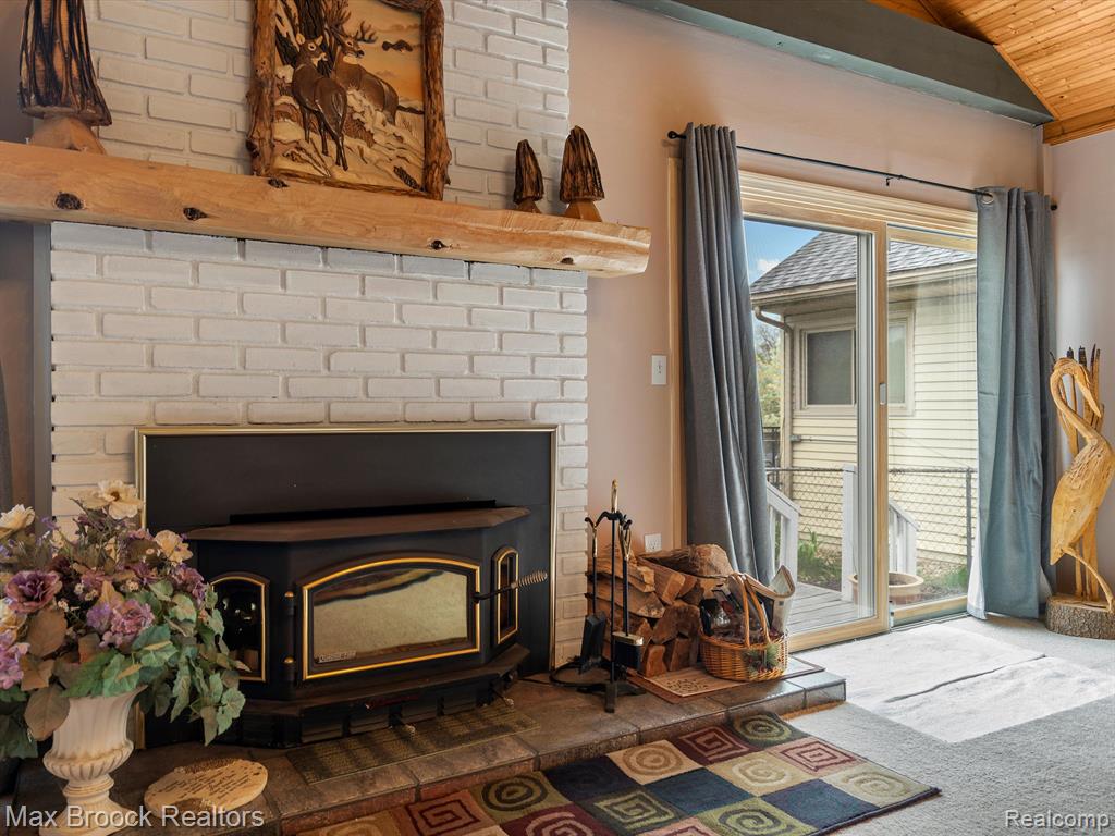 9431 MANDON Road, White Lake, MI — Photo 43