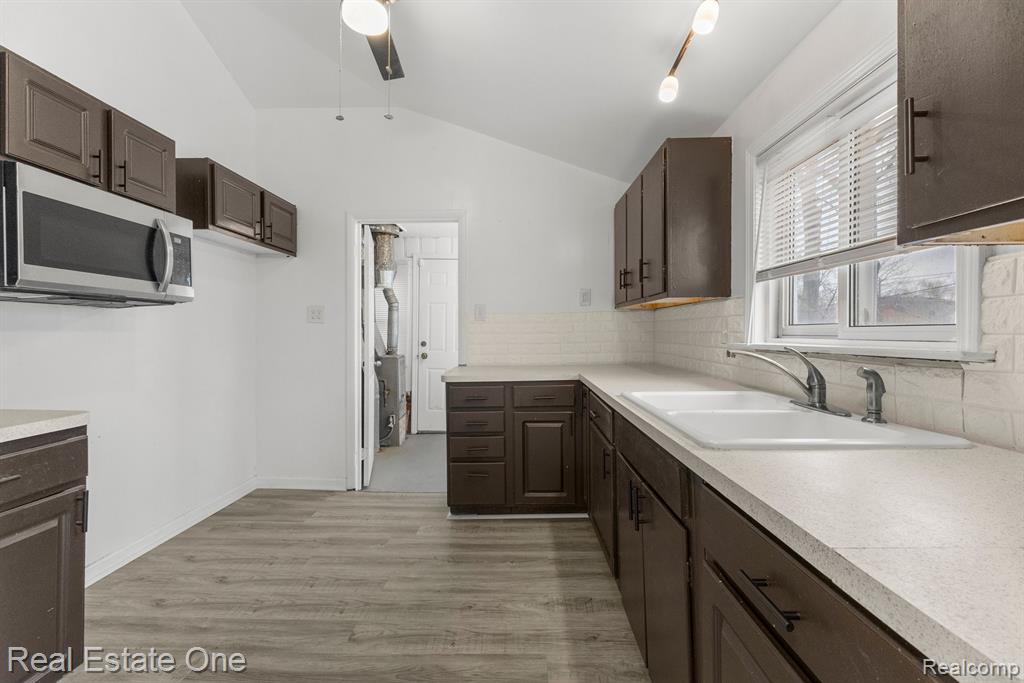 5121 CROISSANT Street, Dearborn Heights, MI 48125 — Photo 14