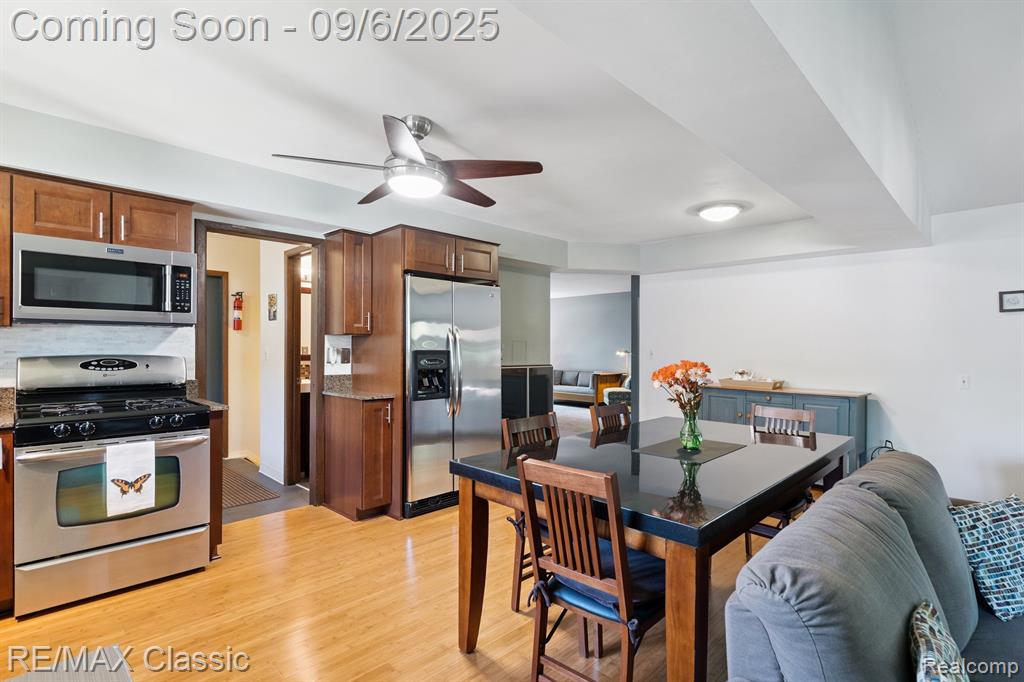 806 Abbey Lane, Milford, MI 48381 — Photo 7