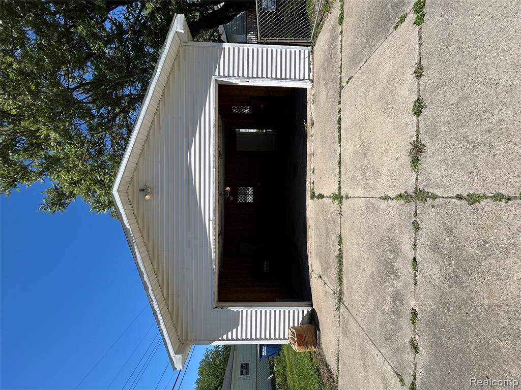 8309 Hugh Street, Westland, MI — Photo 24