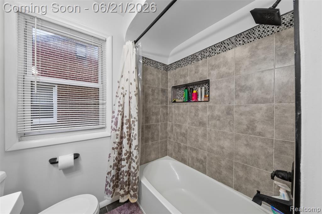24660 Ridgedale Street, Oak Park, MI 48237 — Photo 18