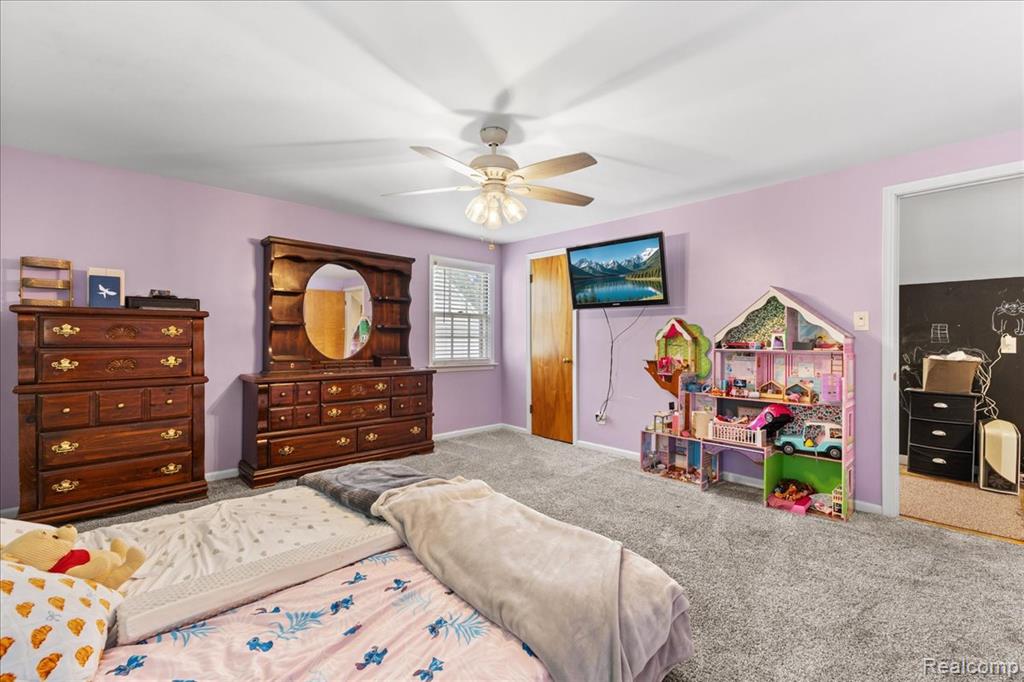 253 N Rose Street, Mount Clemens, MI 48043 — Photo 13