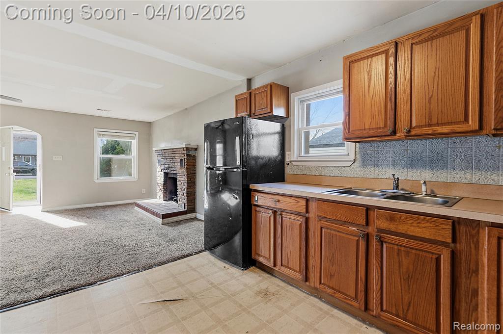 33524 Duncan, Fraser, MI 48026 — Photo 10