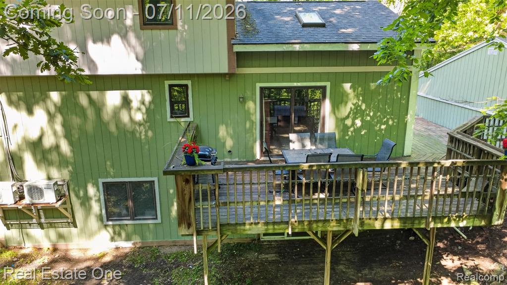 310 S Van Road, Holly, MI 48442 — Photo 55