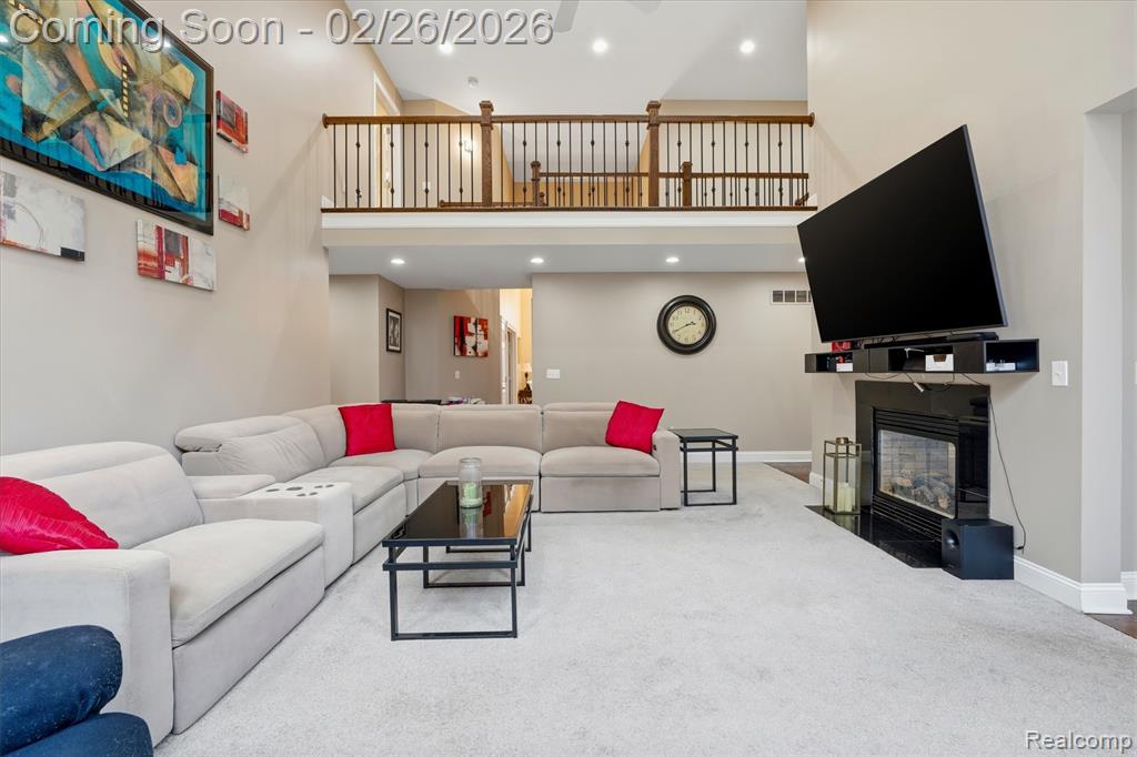 65690 North Avenue, Ray, MI, 00000