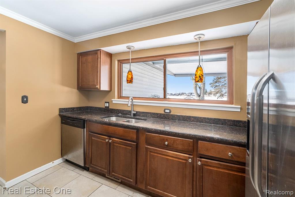11422 Skyline Drive, Fenton, MI 48430 — Photo 19
