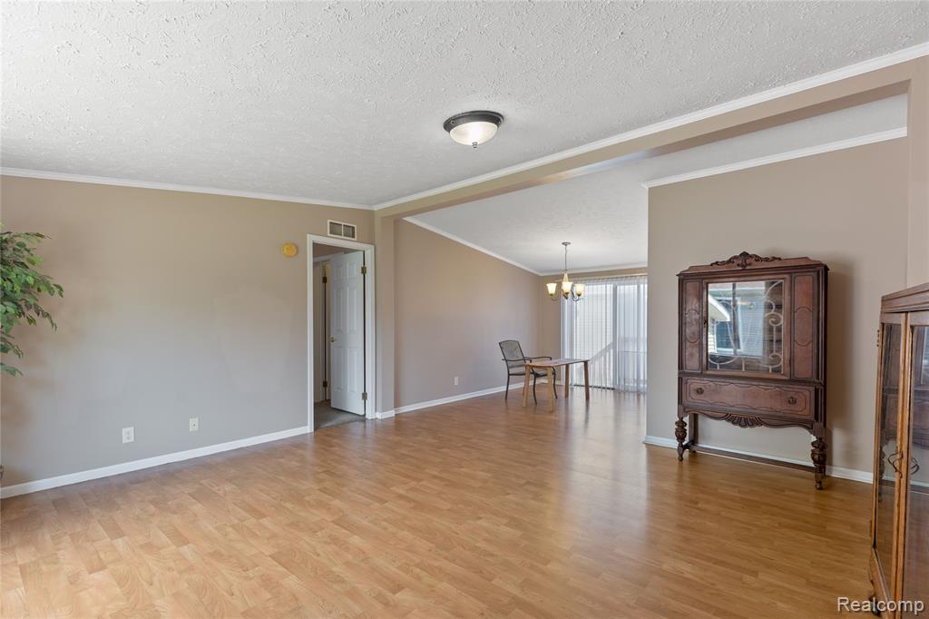 4472 Wynnwood Drive, Howell, MI 48843 — Photo 16
