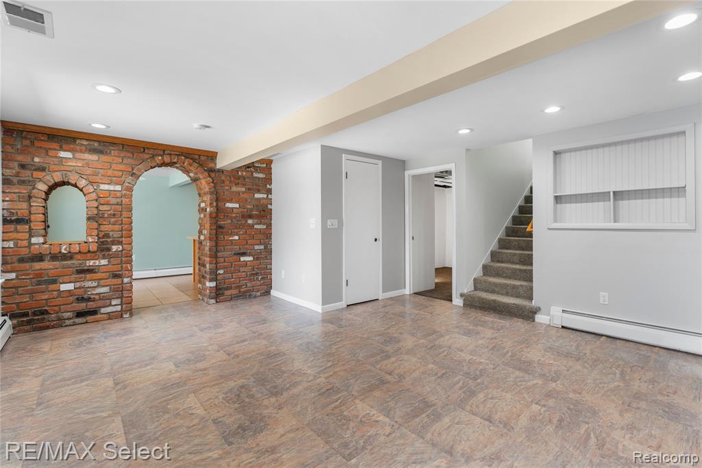 16172 Crest Drive, Linden, MI 48451 — Photo 24