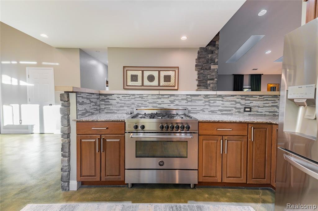 21527 Parke Lane, Grosse Ile, MI 48138 — Photo 16