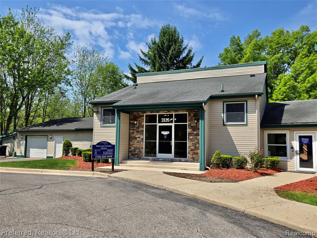 771 Clubhouse Drive, Ypsilanti, MI 48197 — Photo 2