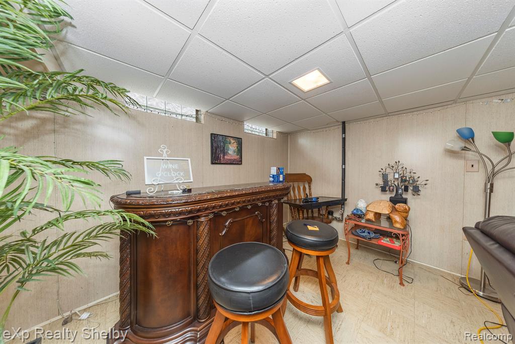39611 HOLIDAY Drive, Sterling Heights, MI 48313 — Photo 25