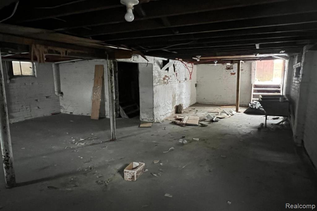 7723 E Canfield Street, Detroit, MI 48214 — Photo 14