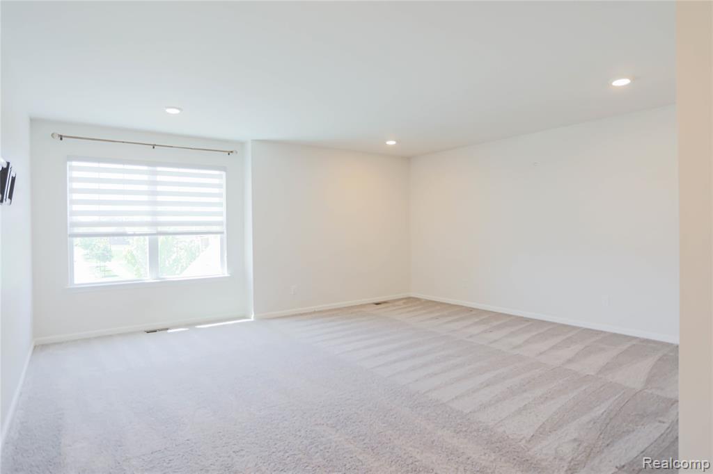 13101 Valencia Drive, Utica, MI 48315 — Photo 59