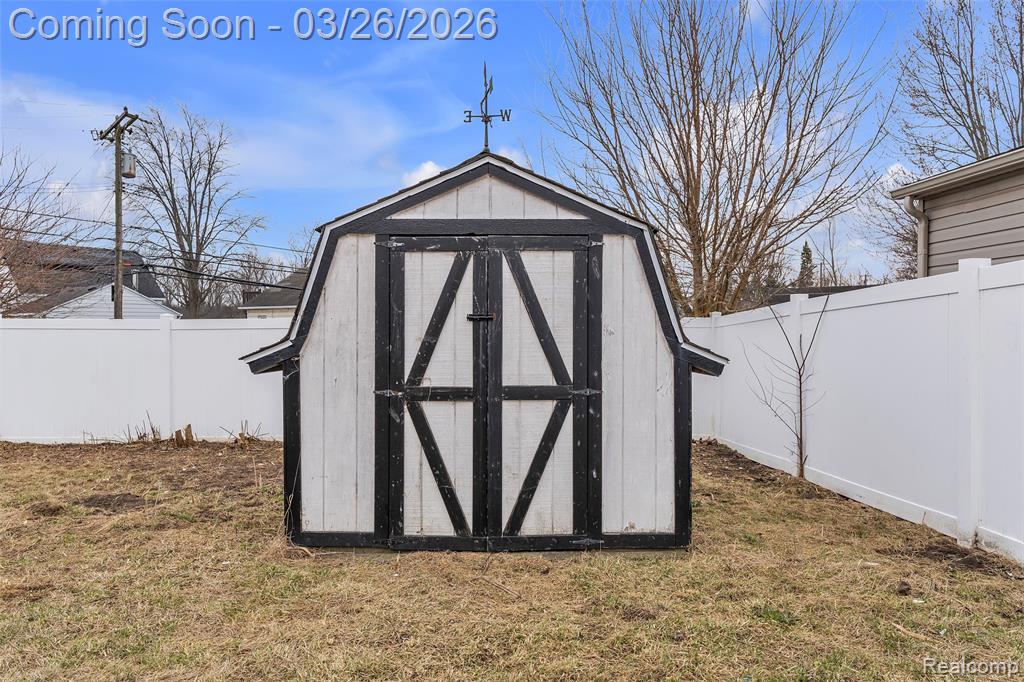 20051 Churchill Avenue, Brownstown, MI 48183 — Photo 62