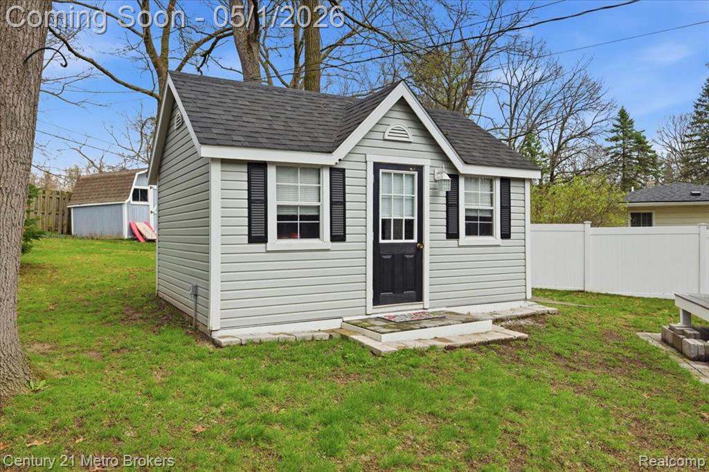5060 Oneida Drive, Clarkston, MI 48348 — Photo 55