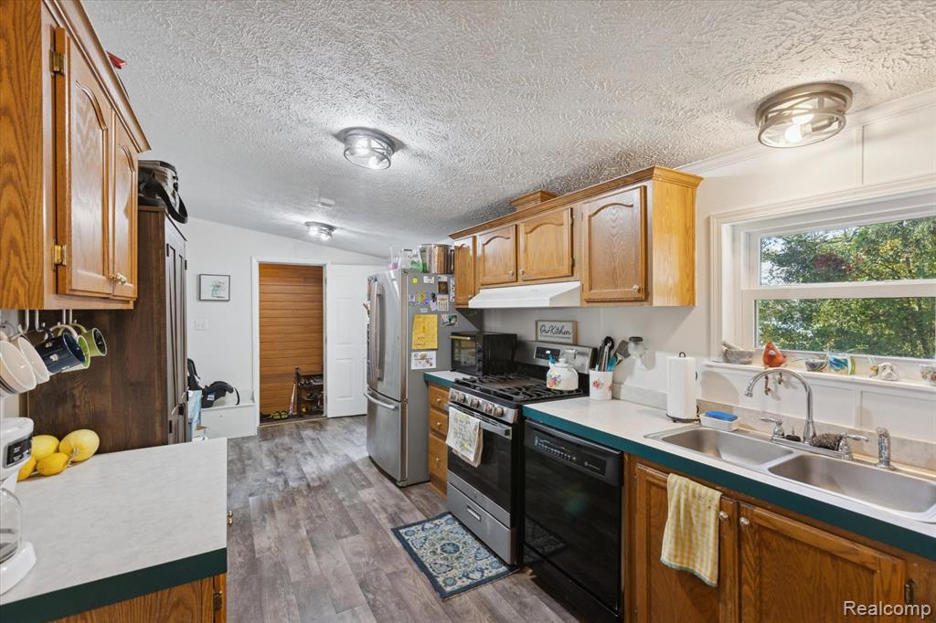 1325 Hillside Drive, Columbiaville, MI 48421 — Photo 13