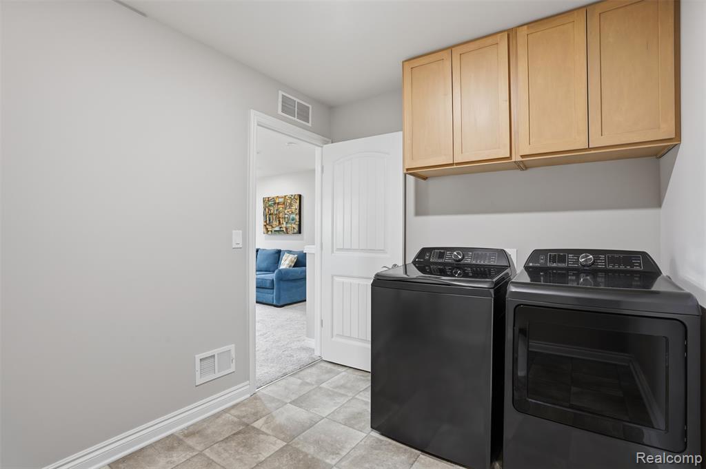 6111 Kingsley Court, Clarkston, MI — Photo 34