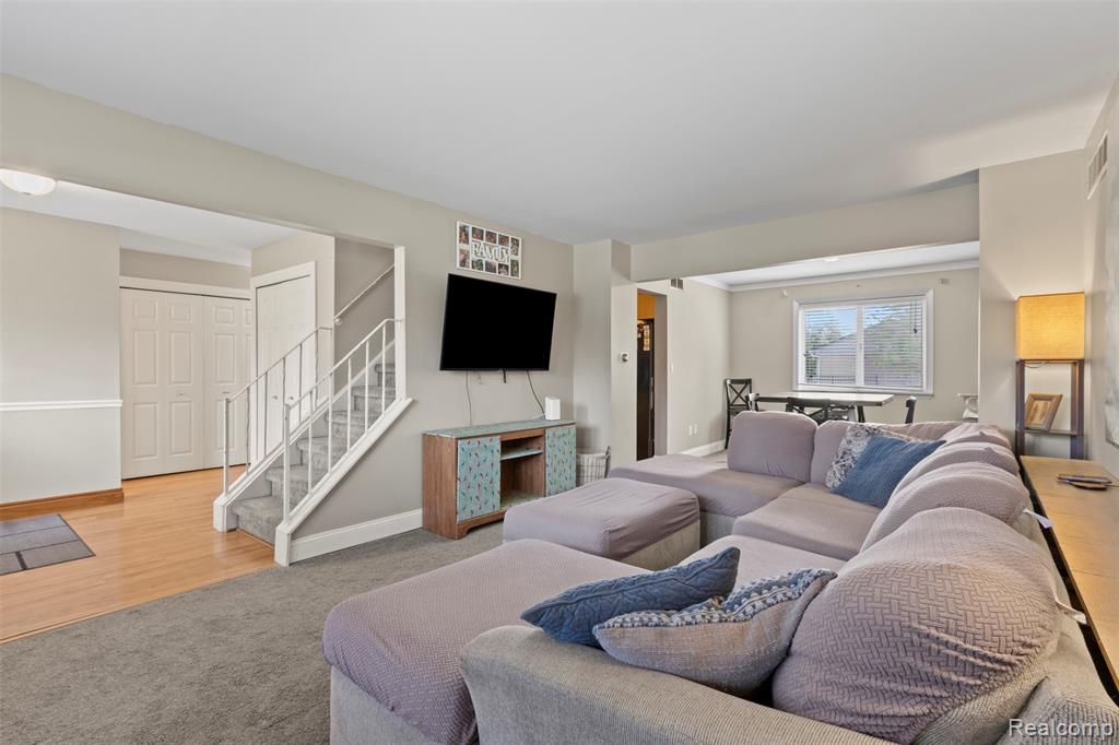 625 Kings Way, Canton, MI 48188 — Photo 13