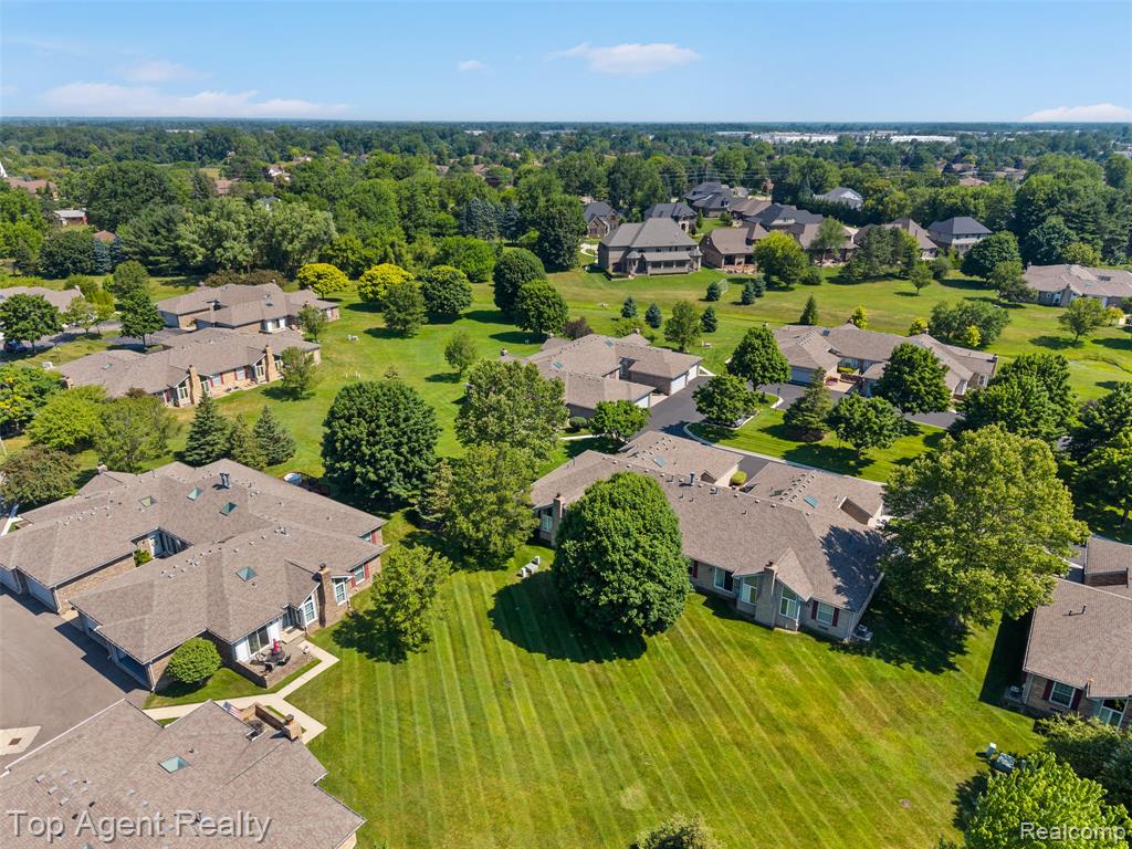 48607 Sutton Bay Court, Shelby Twp, MI 48315 — Photo 35