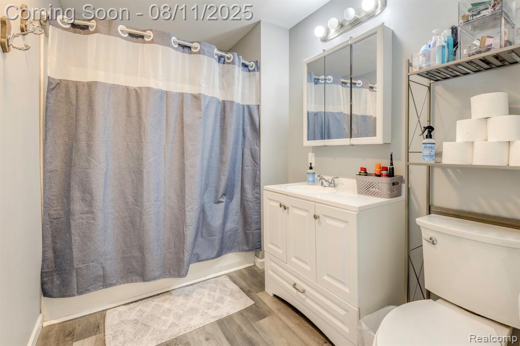 913 Michigan Street, Port Huron, MI 48060 — Photo 9