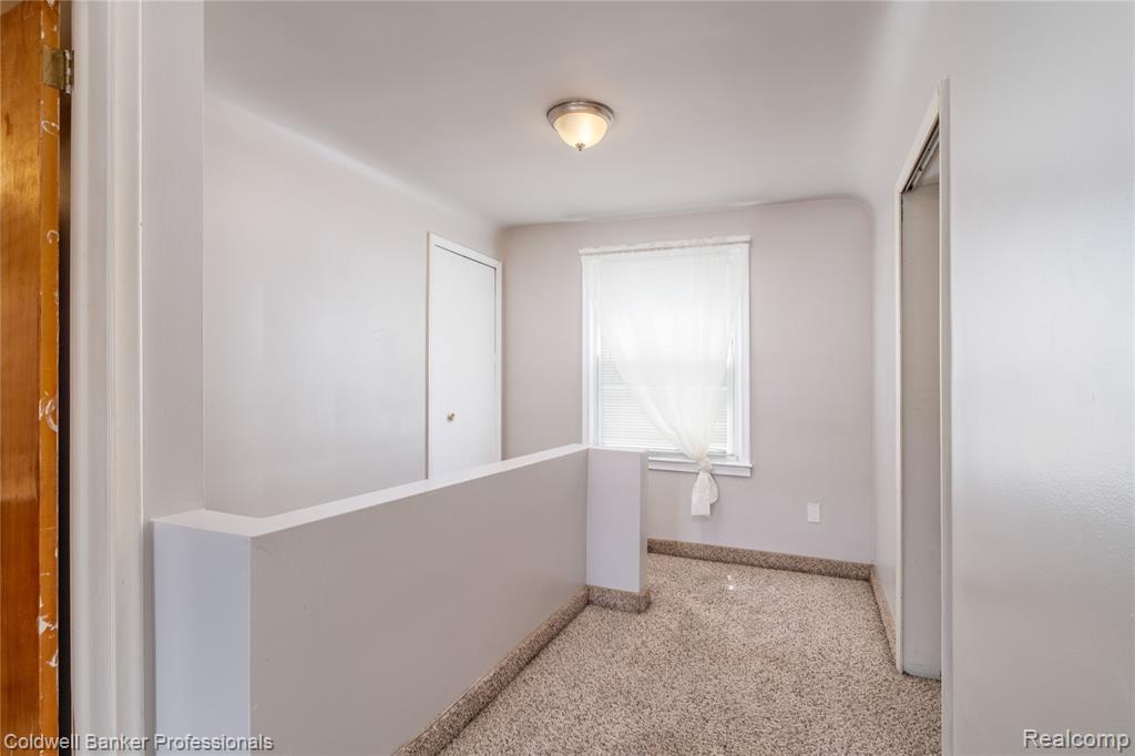 9388 Salem, Redford, MI 48239 — Photo 14