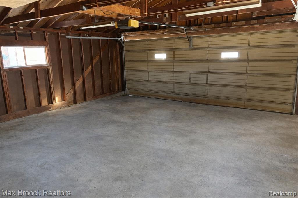 8223 San Marco Boulevard, Sterling Heights, MI 48313 — Photo 20