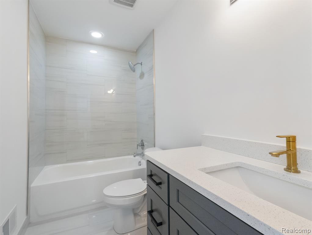 2886 SUMMERS Place, Troy, MI 48084 — Photo 26