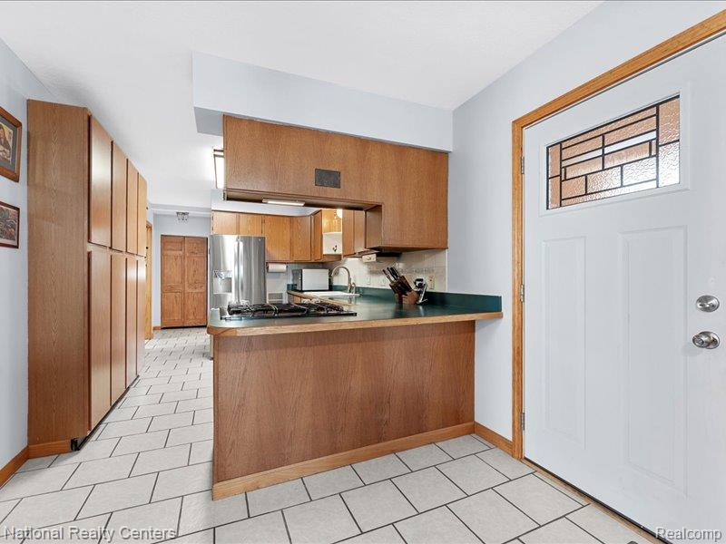 7888 Lakeshore Drive, Newport, MI 48166 — Photo 7