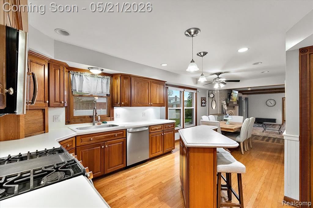 8785 Annsbury Drive, Shelby Twp, MI 48316 — Photo 16