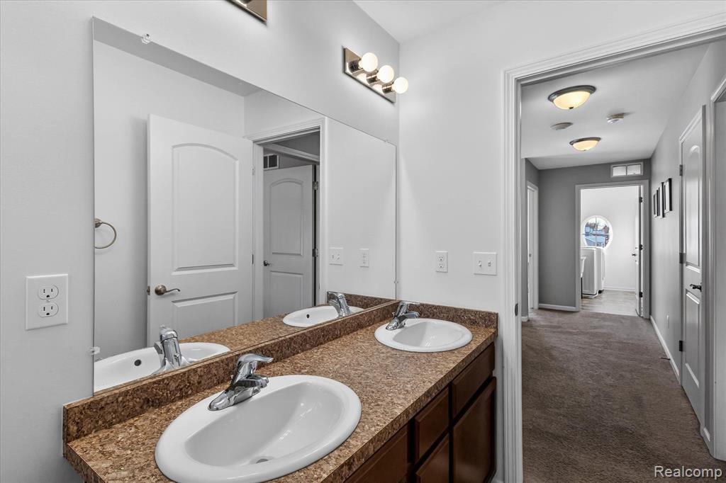 386 Fletcher Street, Wixom, MI 48393 — Photo 30