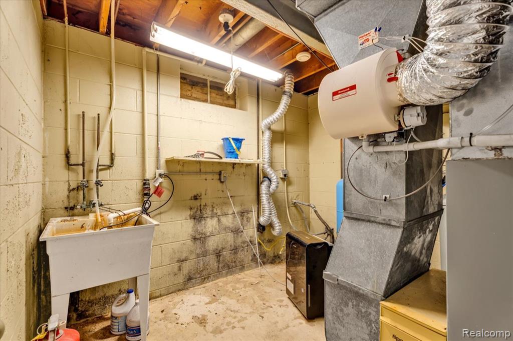6016 Plantation Drive, Grand Blanc, MI 48439 — Photo 50